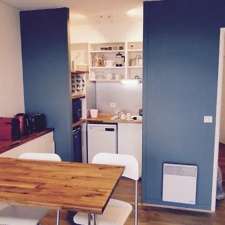 Les Pieds Dans L'eau * 위머로우